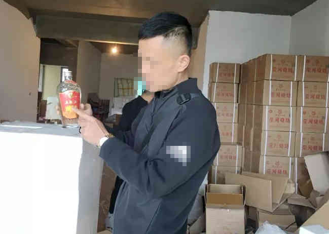 1700多万的假酒 “假老酒” 全部被查获!喝过的就呕吐吧.....